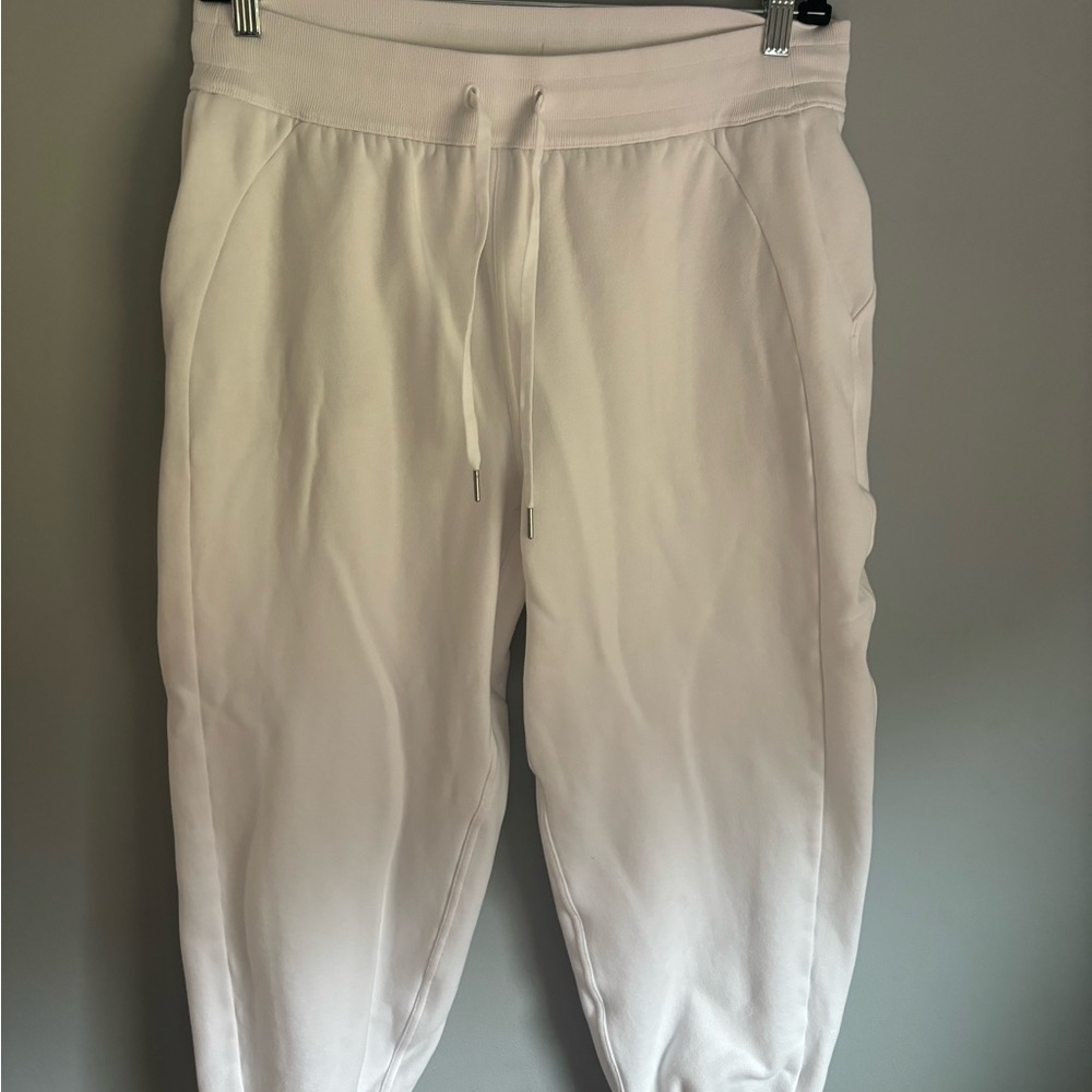 White Lululemon Scuba Jogger